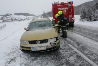 Fahrzeugbergung B39 Kreuzung Plambach am 07.12.2013