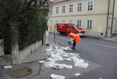 Straßenreinigung nach Vandalismus in Hofstetten am 01.01.2014